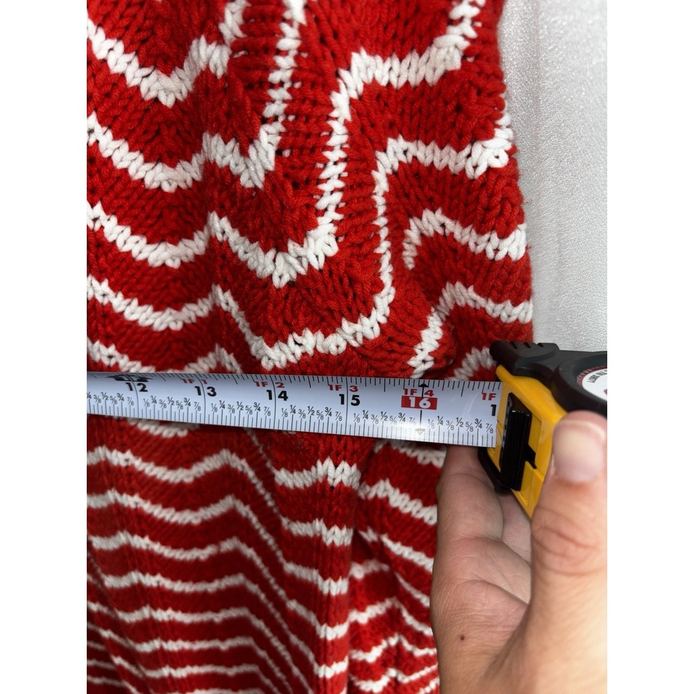 Gap Chevron Striped V-Neck Sweater. Orange/Red and white. Woman's Size XL - Picture 5 of 5